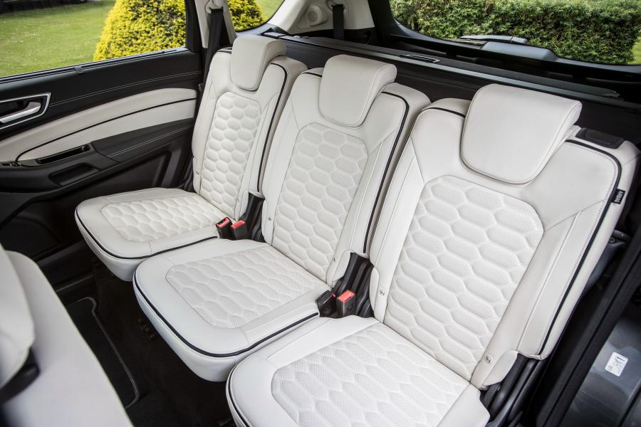 Интерьер Ford Vignale S-Max 2016 года  (UK) (фото 20 из 25)